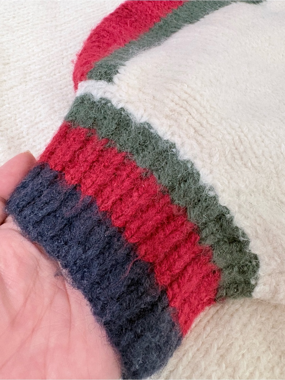 NWT Lyla + Luxe Cream Rib-Neck Sweater with Red & Navy Stripe Cuff Sz Large - Picture 6 of 12